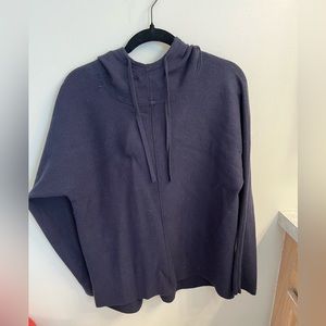 Quince hooded sweater, size L, navy blue